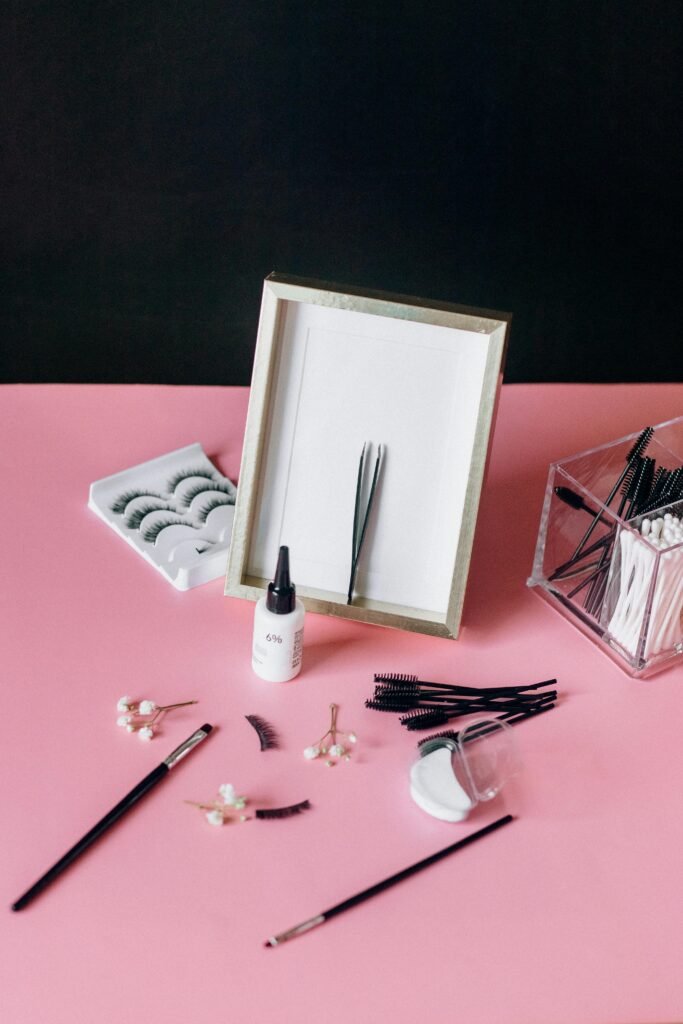 Alternatives to Animal-Based Eyelashes